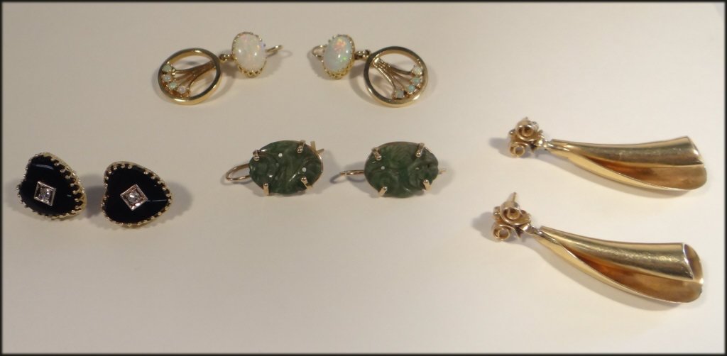 4 PR YELLOW GOLD EARRINGS: JADE, OPAL, ONYX & DIAN (1 of 8)