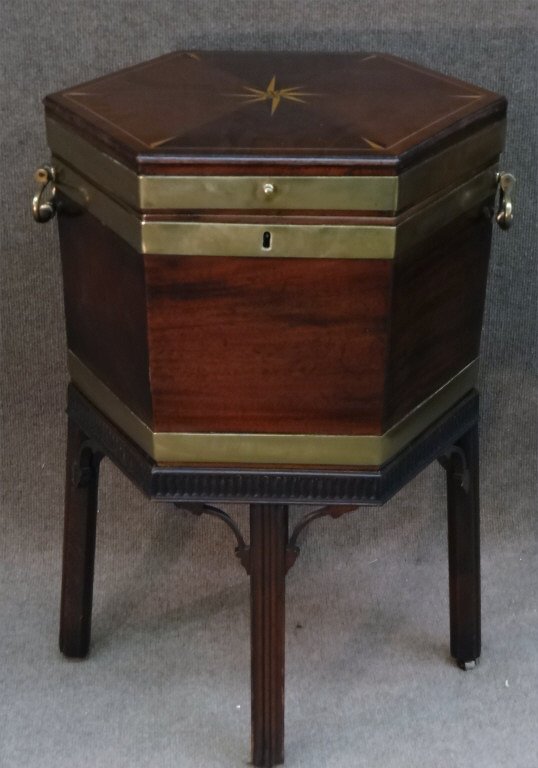 GEORGIAN MAHOGANY  CELLARETTE ON STAND W/ COMPASS (1 of 6)