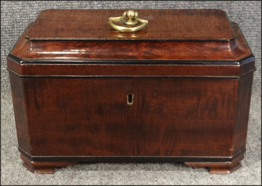 CHIPPENDALE 3 BIN MAHOGANY TEA CADDY 10" WIDE (1 of 5)