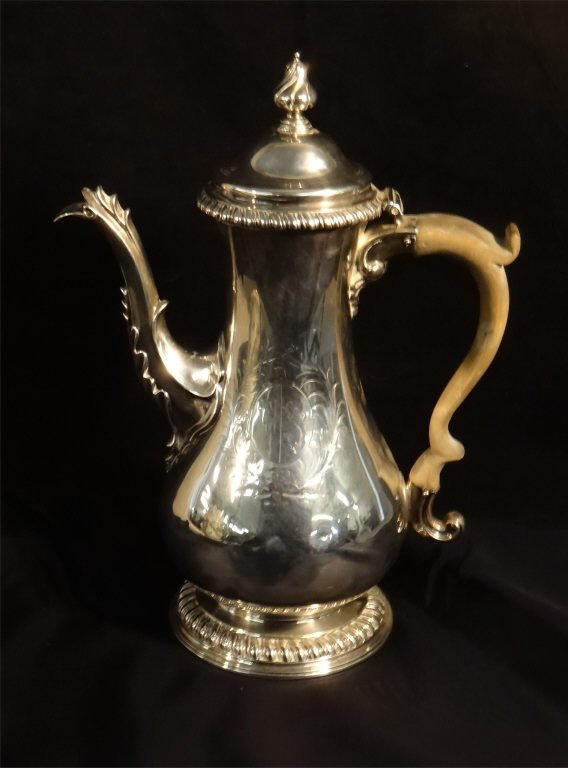 ENGLISH STERLING SILVER COFFEE POT (1 of 4)