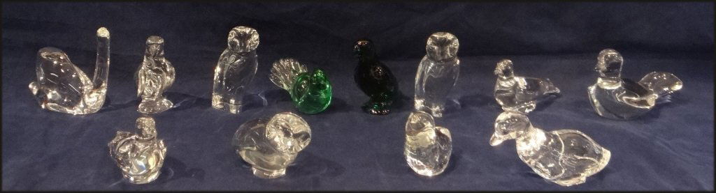 12 BACCARAT CRYSTAL PAPERWEIGHTS, BIRDS (1 of 7)