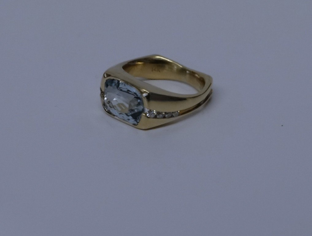 14K YELLOW GOLD NATURAL AQUAMARINE RING W/ 8 (1 of 7)