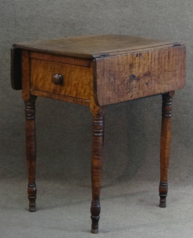 TIGER MAPLE DROPLEAF STAND C.1820'S (1 of 5)