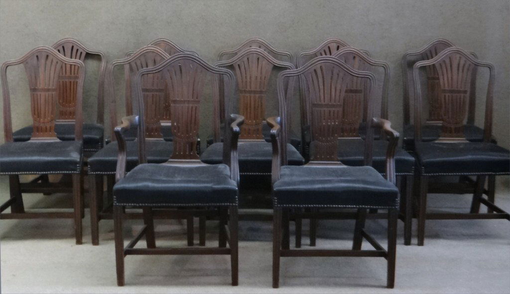 SET OF 12 MAHOGANY DINING CHAIRS 2 ARM (1 of 7)