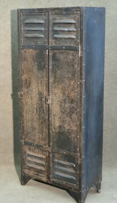 FRENCH DOUBLE DOOR METAL LOCKER (1 of 4)
