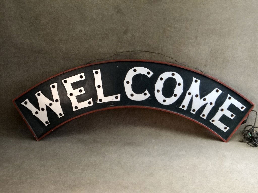 VINTAGE ELECTRIFIED "WELCOME" SIGN  C.1925 (1 of 5)