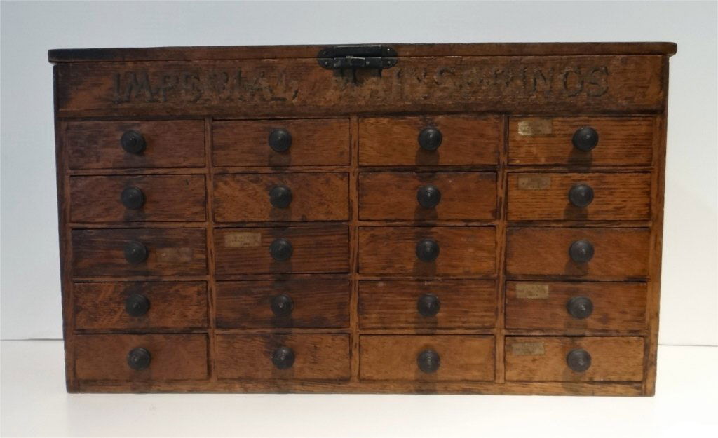 WATCH REPAIRMANS 20 DRAWER CASE (1 of 10)