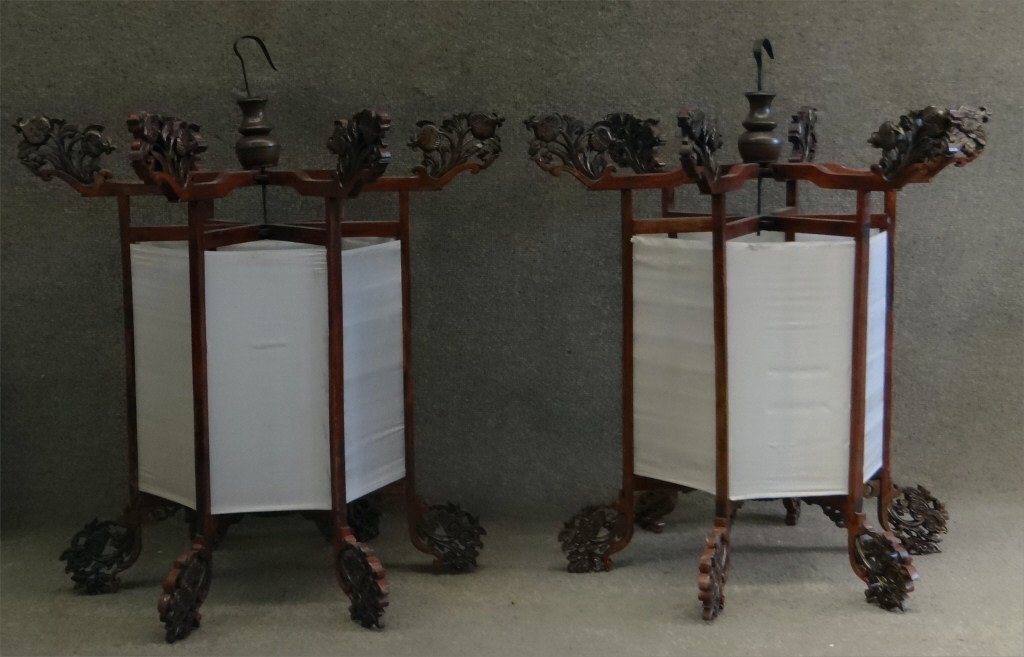 PR OF WOODEN FRAME CHINESE PALACE CANDLE LANTERNS (1 of 6)