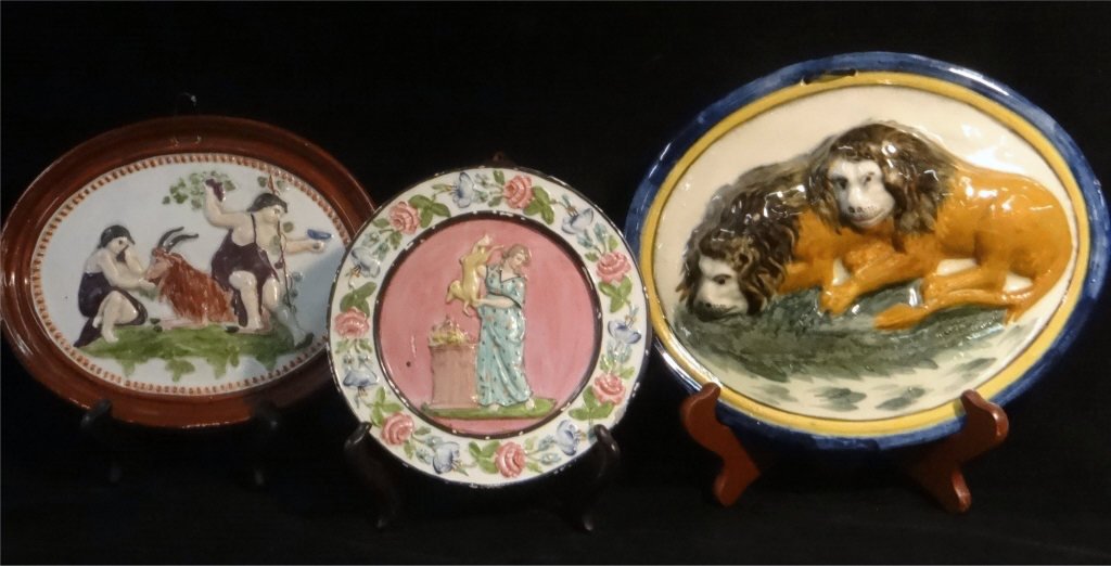 3 EARLY CERAMIC WALL PLAQUES : 2 PRATTWARE (1 of 8)