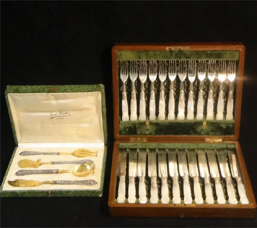 2 BOXED SETS: 1 FISH SET EP W/ MOP HANDLES & (1 of 5)