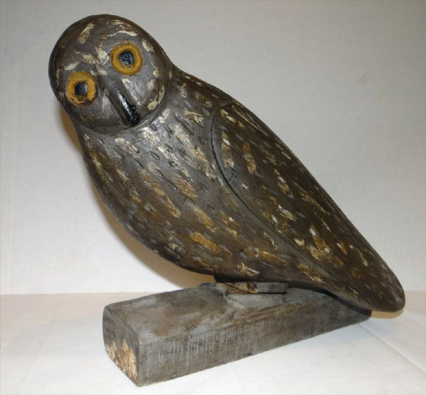 FOLK CARVED WOODEN OWL ON BLOCK 10" (1 of 4)