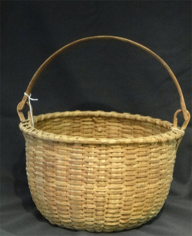 TACONIC SWING HANDLE BASKET (11 1/2" DIAM) (1 of 4)