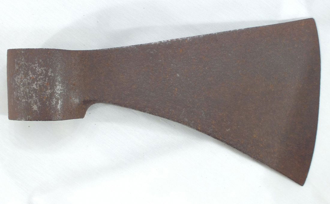COLONIAL AMERICAN BELT AXE C.1700-60: The classic belt axe or tomahawk of the frontiersman and American rifleman. Found in the 1950's with #522 above. Form about identical to Neumann 12.A ("round poll hatchet") and distinguished from the