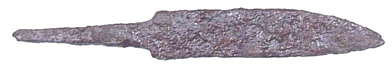ANCIENT VIKING SCRAMSEAX C.800 A.D. DAGGER: 5 5/8" overall with fully developed tang. Thick wedge section blade with down curved point suitable for slashing and thrusting. Stable crusty surface.
