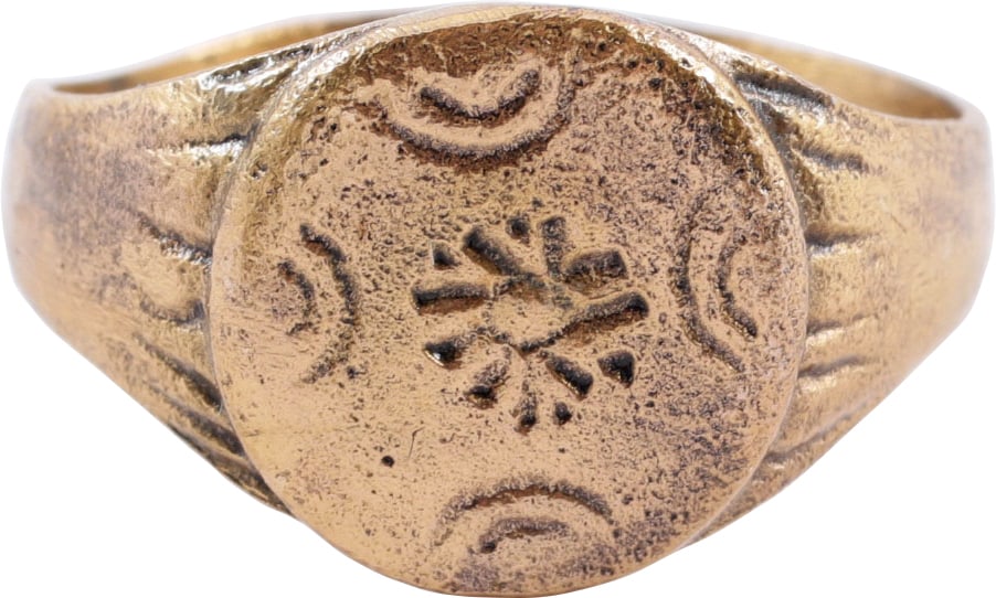 FINE MEDIEVAL EUROPEAN RING, SIZE 9 (1 of 2)