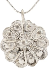 ROMAN WHEEL OF FORTUNE AMULET NECKLACE, 3RD-6TH CENTURY AD