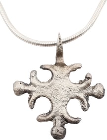 FINE MEDIEVAL CHRISTIAN CROSS NECKLACE C.1100-1300 AD