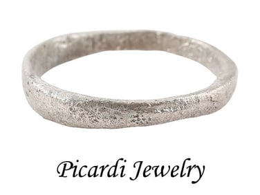 VIKING WOMAN’S WEDDING RING, SIZE 2 ¼