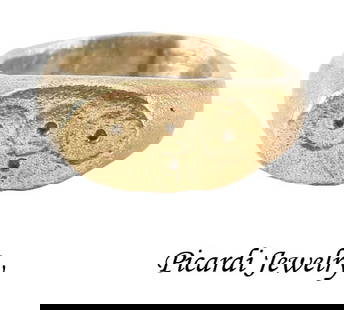 FINE ROMAN RING C.4th-6th CENTURY AD SIZE 2 ¼: Size 2 ¼, oval form, gilt bronze with 3.4mm rounded face band flaring to the shoulders. The bottom thickened in the Roman taste. Raised lenticular bezel with flat face inscribed with four conce