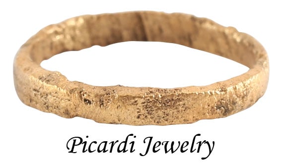 VIKING WOMAN WARRIOR’S WEDDING RING, 866-1067 AD, SIZE 9 3 ⁄ 4 (1 of 5)