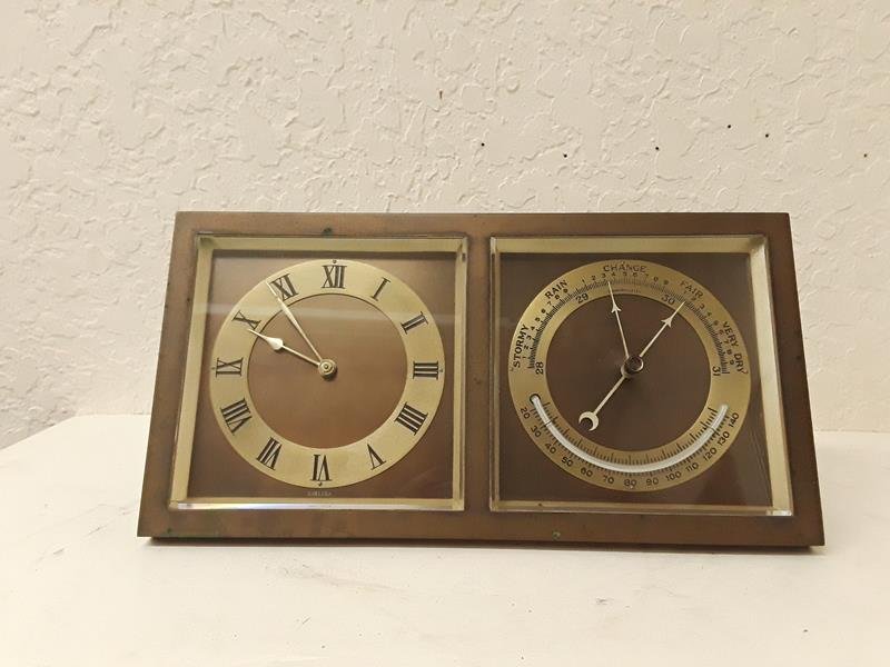 Running Chelsea Desktop Clock Thermometer Barometer (1 of 9)