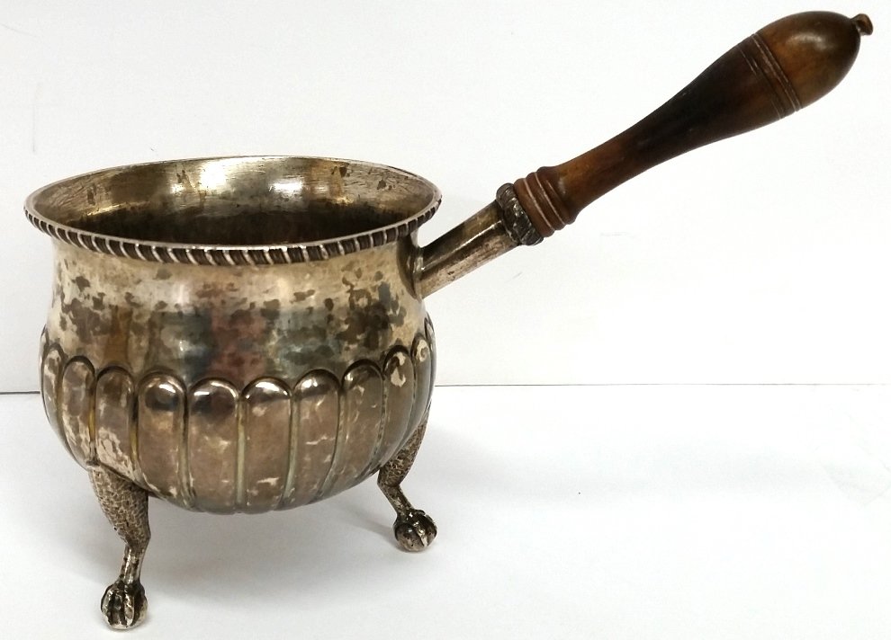 Antique A.E. Warner Baltimore Coin Silver Milk Dispense: A stunning early antique coin silver hot milk dispenser with claw and ball legs and a wooden handle. This piece was made by Baltimore silversmith A.E. Warner, circa early 19th century. Our auction est