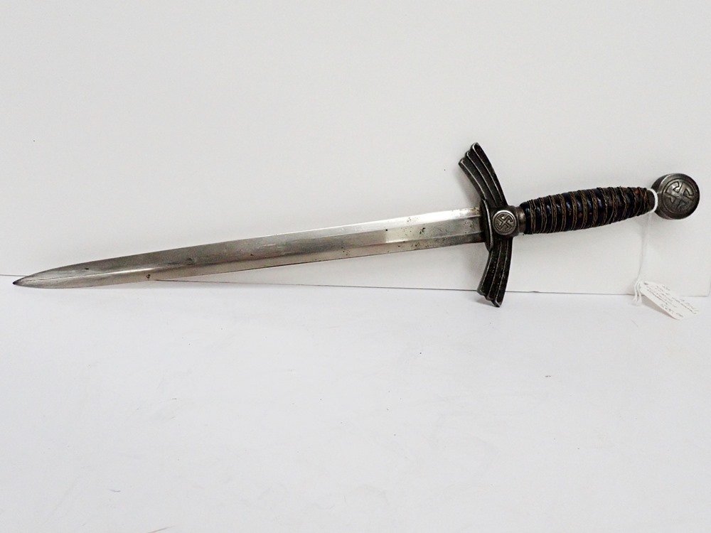 1930s WWII German 1st Model Luftwaffe Dagger (1 of 7)