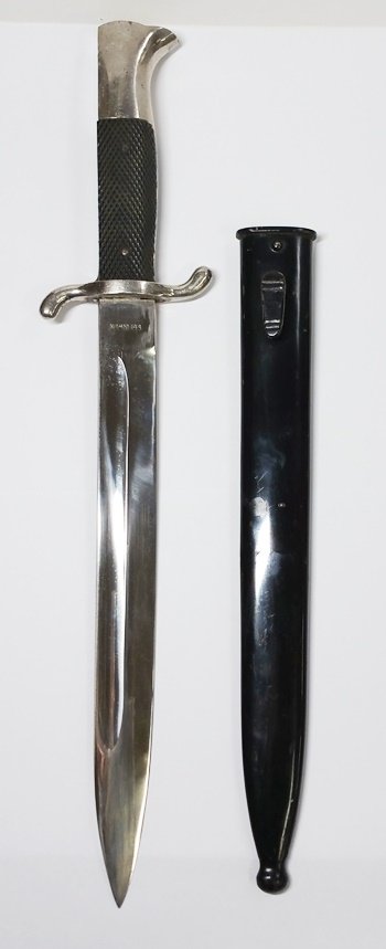 WWII German Firemans Dress Dagger Bayonet with Scabbard: WWII German Firemans Dress Dagger Bayonet with Scabbard. 15 ½ inches total length, 14 ½ inches long without scabbard, blade measures 9 ¾ inches, handle measures 5 inches long, 3 i