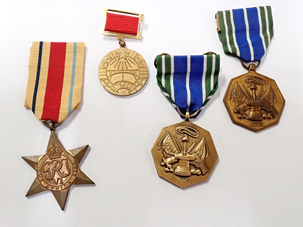 WWII Lot of 4 Antique Military Medals British American: Title:WWII Lot of 4 Antique Military Medals British American US RussianDescription: Lot of 4 WWII era military medals. One is labeled as Communist Era Pin. Seems Russian but could be from another coun