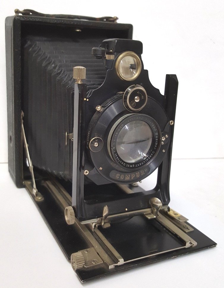 Zeiss Orix 308 Large Format 10x15 w/165mm f4.5 Doppel: Zeiss Orix #308 Large Format 10 x 15 w/165mm f4.5 Doppel Unafocal Stein Munich Double ExtensionDescription:A vintage 1920s Zeiss Orix 3088 folding bellows camera with an Undkokel Doppel 165mm f4.5 len
