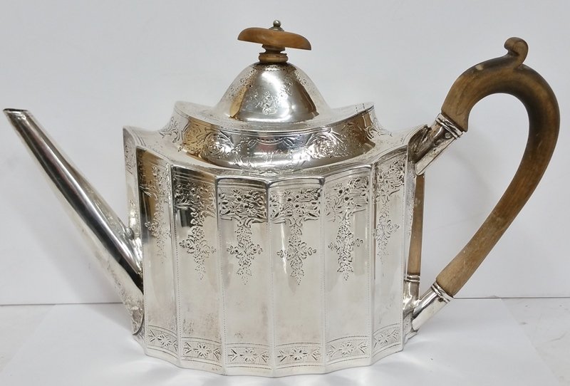 18th Century Hepplewhite Irish Teapot Sterling Silver (1 of 8)