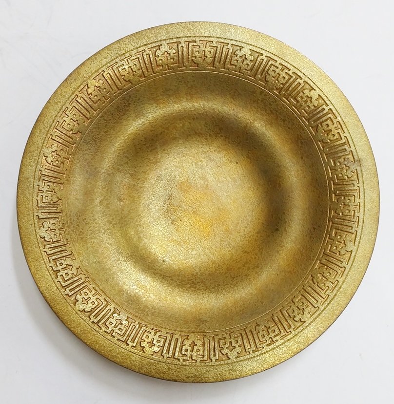 Set of 6 Tiffany Studios Bronze Bowls: Amanda 23073 TOK Set of 6 Tiffany Studios Bronze Bowls. Three of the bowls are 1707 models and three are 1708. Three have etched designs in the lip of the bowl, and all the bowls have a textured desig