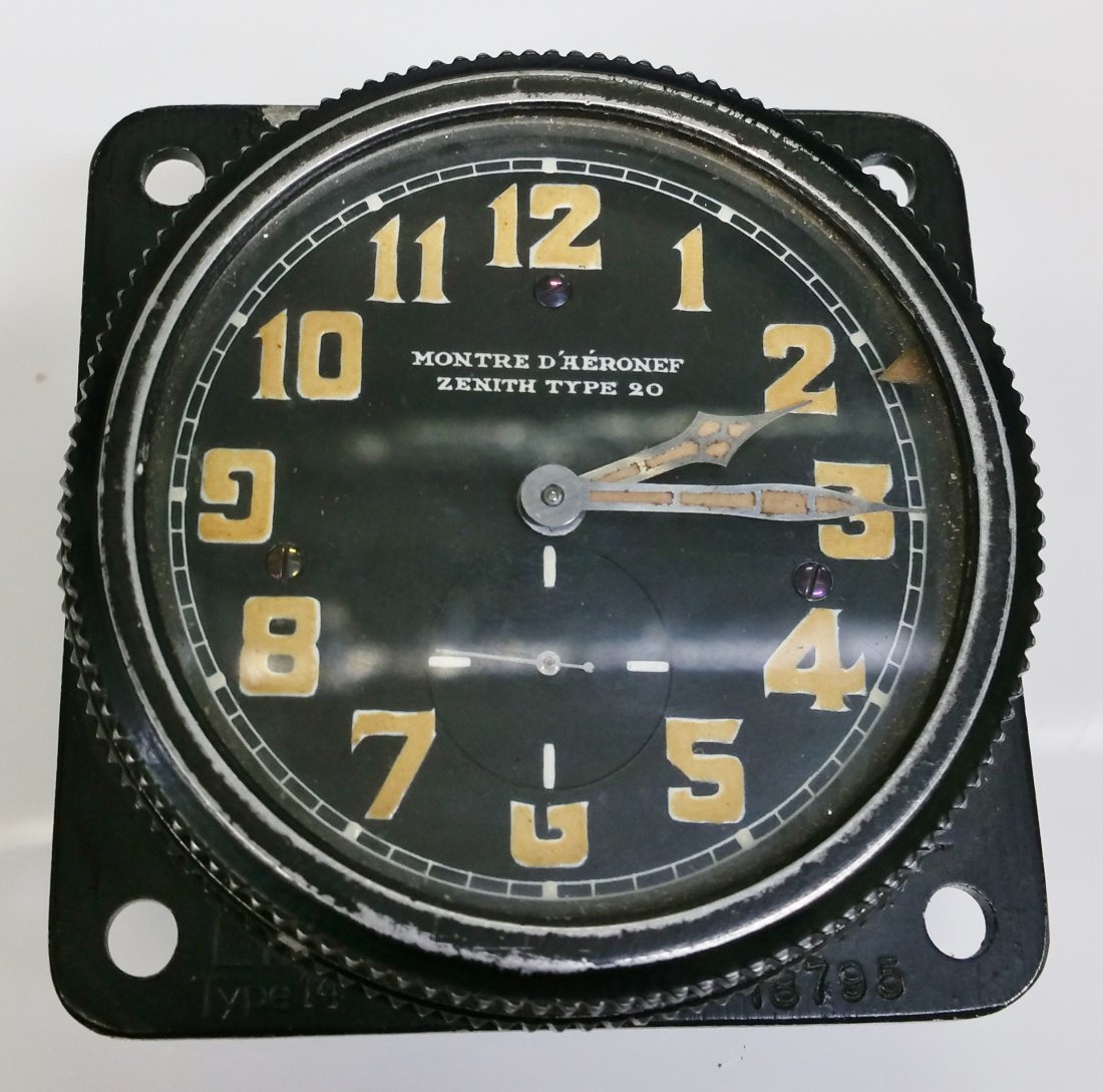 Zenith French Airplane Dash Clock 1930s w Original Box: Described by: Nikki CNX 1124 4223 Title: Zenith French Airplane Dash Clock 1930s w Original Box Description: Cool Zenith French airplane dash clock from the 1930s with its original box. Clock is a Mon
