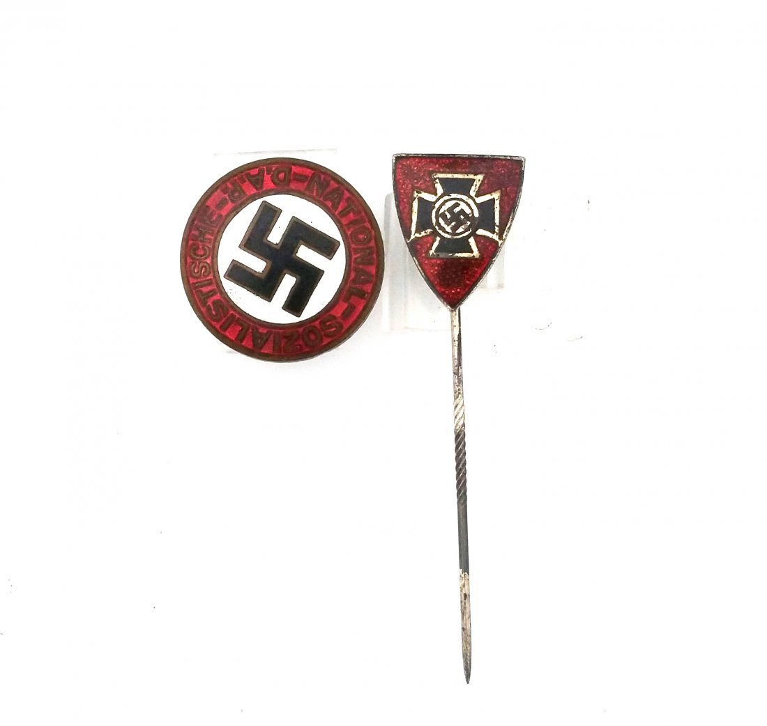 Pair of WWII Nazi Enamel Pins D.A.R and Iron Cross: Markings, Round pin, RMZ 76, Stick pin, GES. Gesch.
