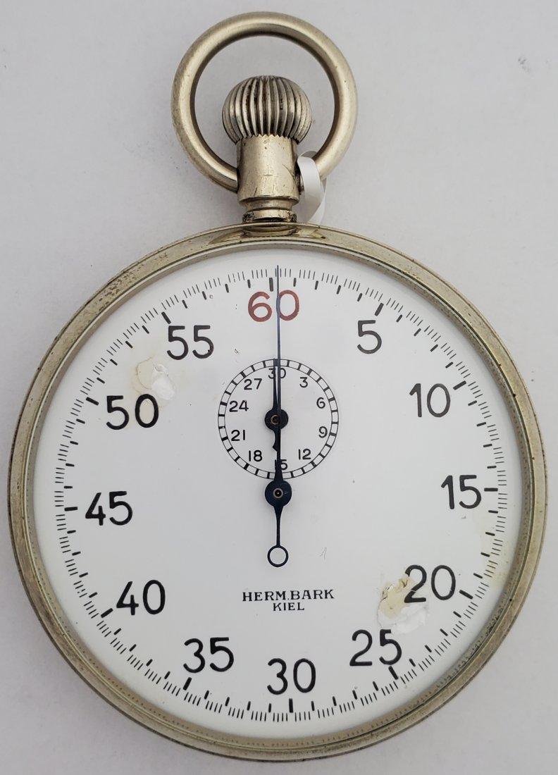 WWII German Kriegsmarine Hermbark Kiel Stop Watch: Title: WWII German Kriegsmarine Hermbark Kiel Stop Watch Description: Up for auction is a WWII German Kriegsmarine Hermbark Kiel stop watch. This watch starts, stops, and resets normally. The watch ru