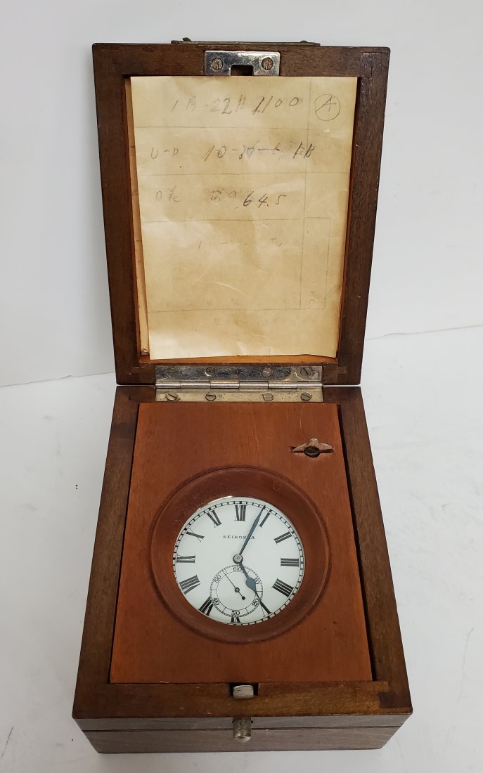 Scarce Seiko Seikosha Deck Watch No.256 W/ Two Keys: Title: Scarce Seiko Seikosha Deck Watch No.256 W/ Two Keys Kanji On Box Description: Up for auction is a really cool and really rare Seiko/Seikosha deck watch. This watch comes in a nice wooden box th