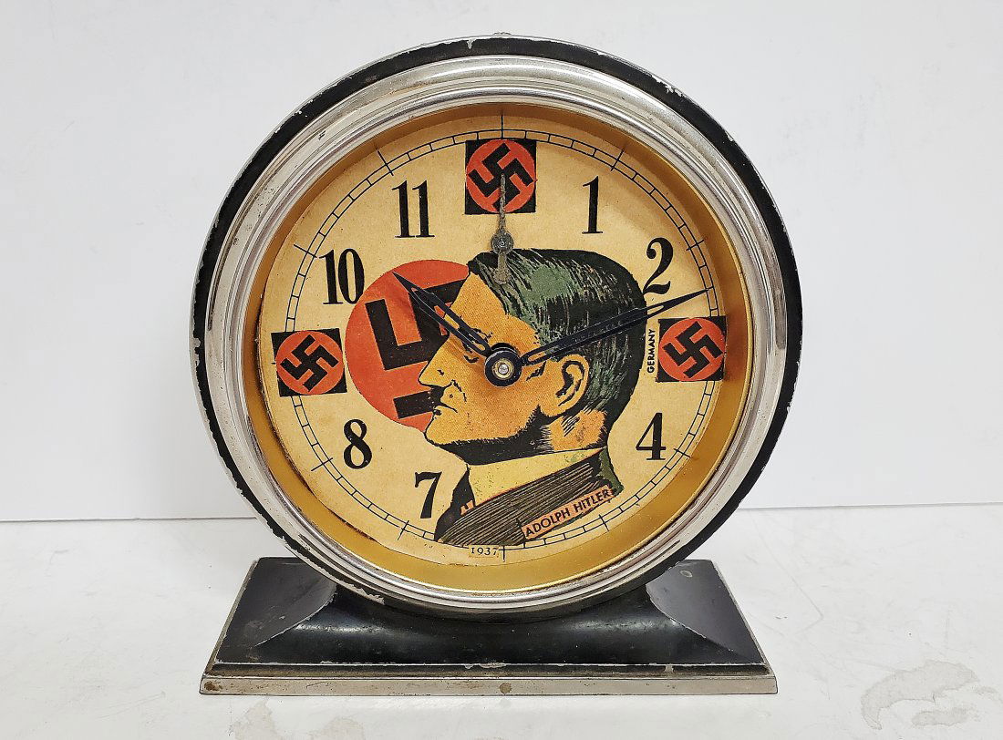 WWII German Alarm Clock (1 of 5)
