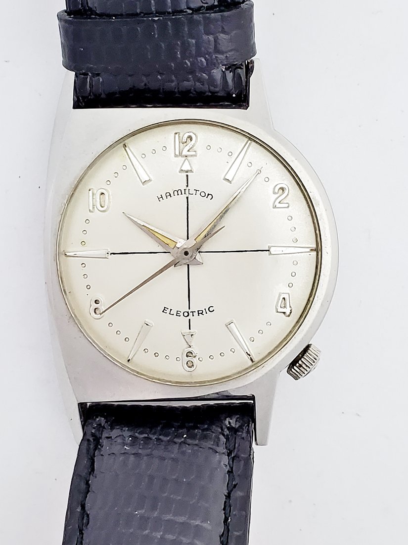Rare Vintage Hamilton Electric Regulus Steel Wristwatch: Title: Rare Vintage Hamilton Electric Regulus Stainless Steel Wrist Watch Description: Up for auction is a rare vintage Hamilton Electric Regulus wrist watch. The watch does run, but will need a servi