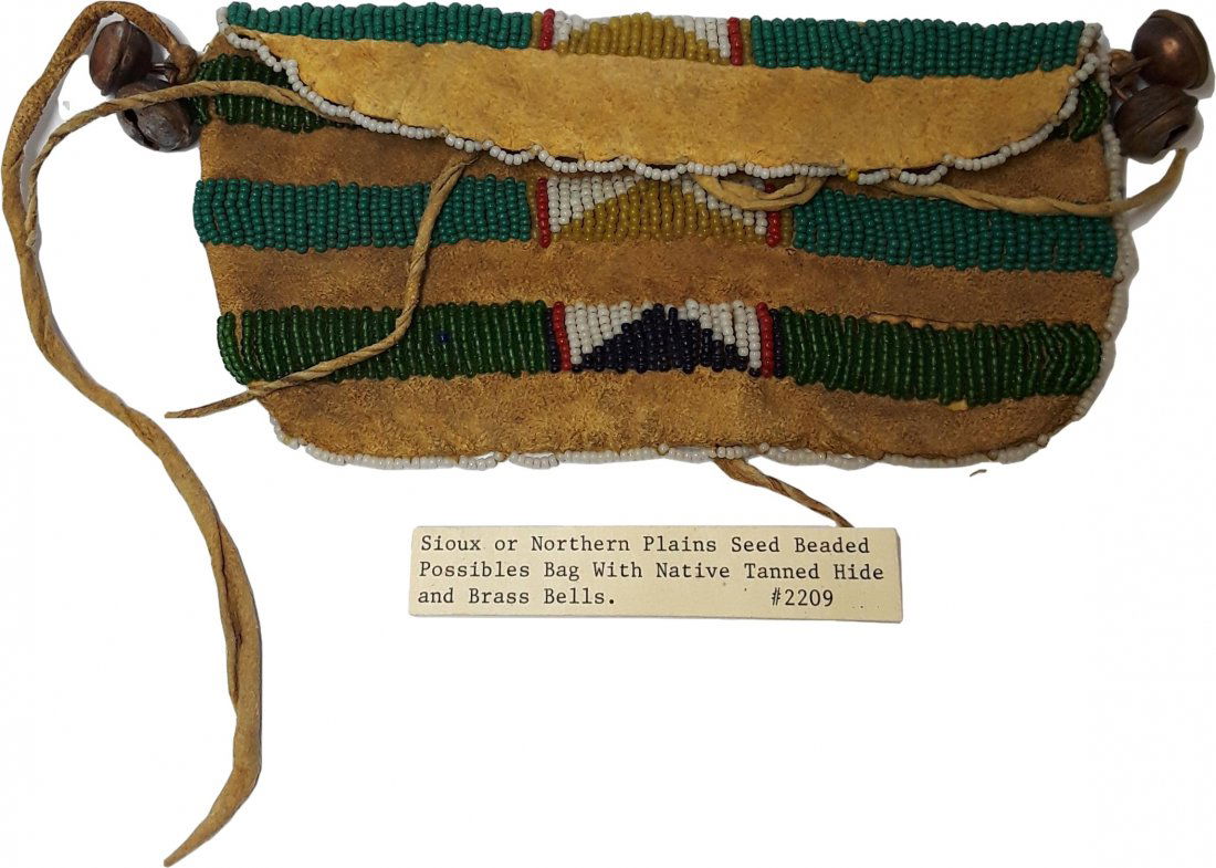 Vintage Sioux Or Plains Seed Beaded Hide Brass Bell Bag (1 of 4)