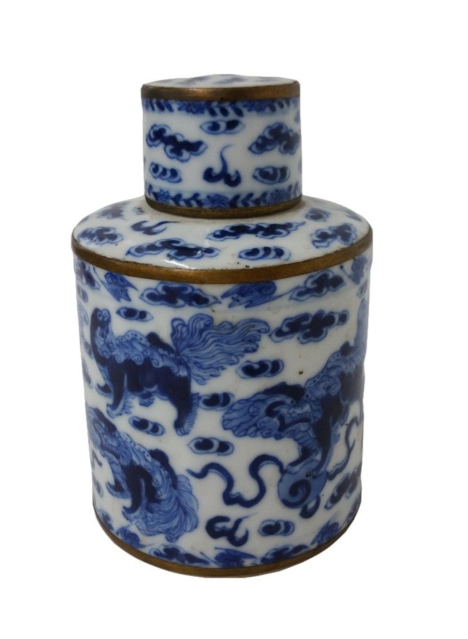 Chinese Late Qing Blue White Porcelain Tea Caddy Jar (1 of 8)
