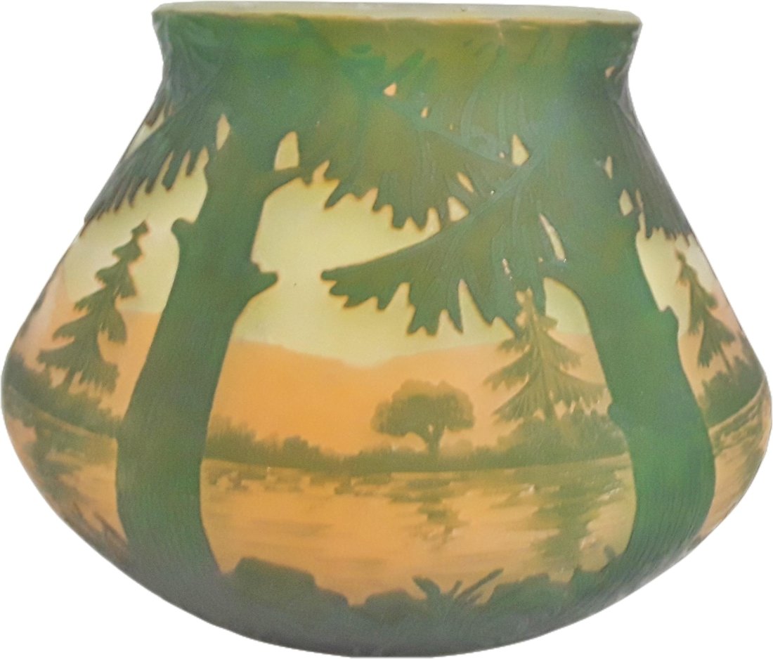 Daum Etched Glass Cameo Bulbous Forest Vase French Glass: Title: Daum Etched Glass Cameo Bulbous Forest Vase French Glass Description:The glass makers at Daum have been doing this craft since 1878 and they are still operating, keeping up with the styles thr