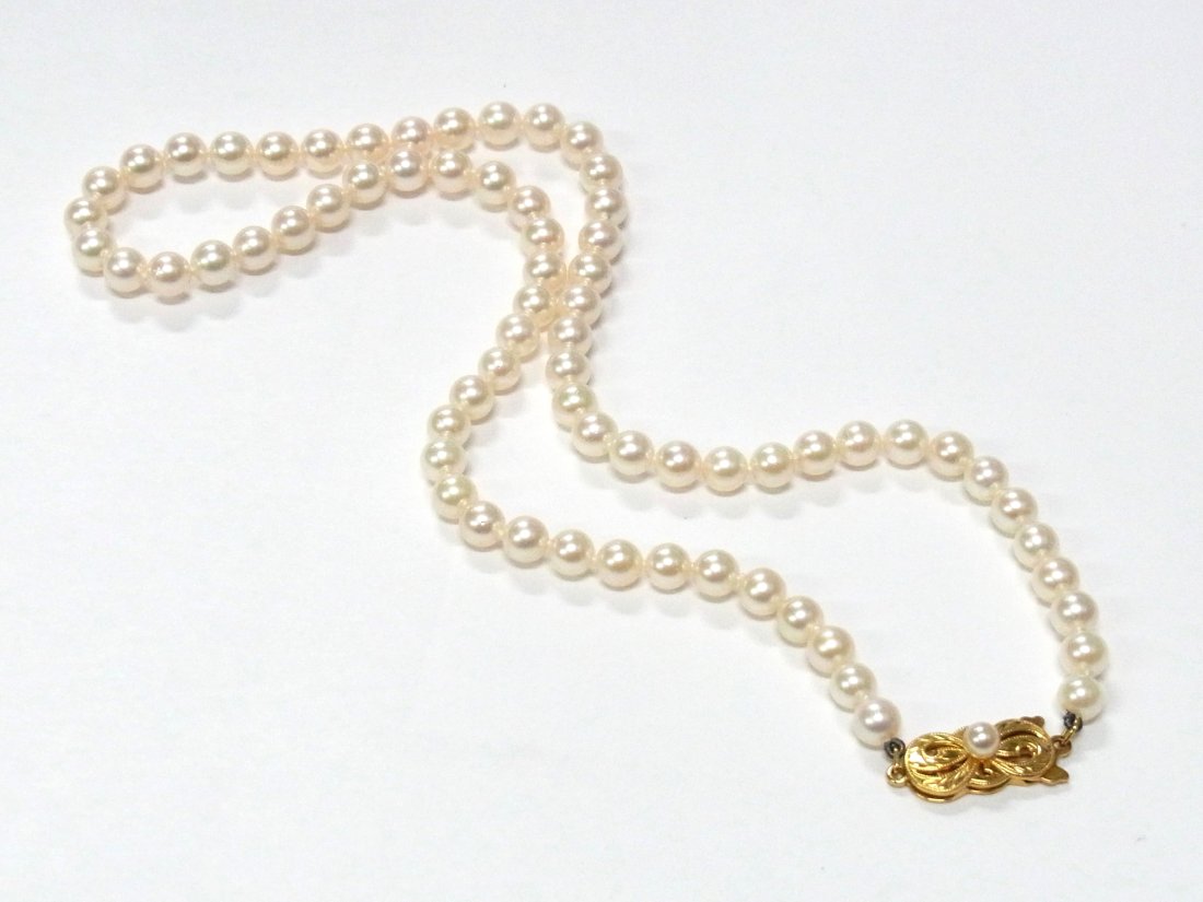 Genuine Mikimoto 5mm Cultured Akoya Pearl 18k Gold Choker Necklace w Orig Box (1 of 10)