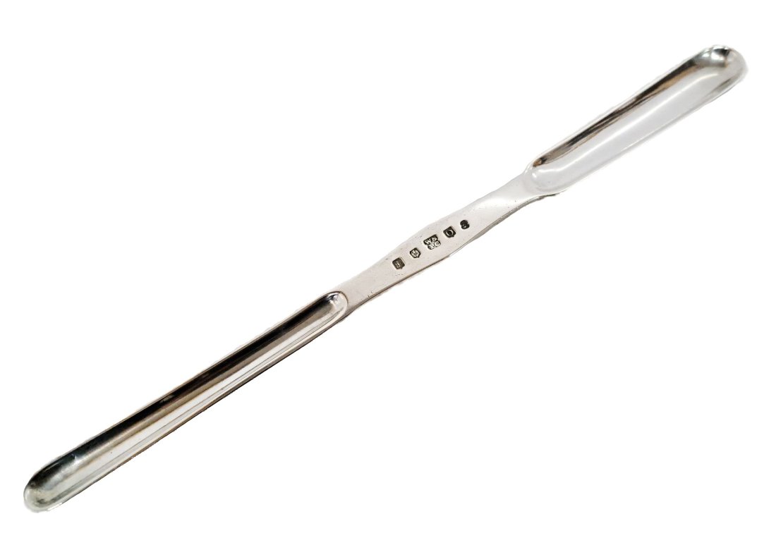 Sterling Silver Antique Georgian Heavy Bone Marrow Spoon French Hallmarks: Title:Sterling Silver Antique Georgian Heavy Bone Marrow Spoon French Hallmarks Description:Sterling Silver Antique Georgian Heavy Bone Marrow Spoon French Hallmarks Here are the specifications