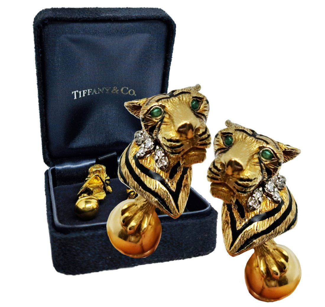 Tiffany and Co 18k Gold Diamond Emerald Eye Enamel Tiger Head Bust Form Cufflinks (1 of 8)
