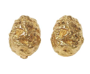 Signed David Webb Heavy 18k Gold Large Nugget Style Omega Back Earrings 47.4 grams: Title: Signed David Webb Heavy 18k Gold Large Nugget Style Omega Back Earrings 47.4 grams Description: Huge 18k gold nugget style earrings signed by renowned jewelry designer David Webb. Weighing 47.4