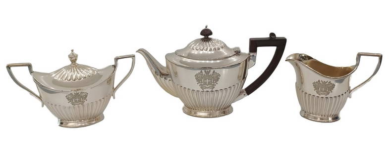 Tiffany & Co Individual Tea Service 3pc Set From Webb Vanderbilt Family: Title:Tiffany & Co Individual Tea Service 3pc Set From Webb Vanderbilt Family Description: Tiffany & Co Individual Tea Service 3pc Set From Webb Vanderbilt Family. This family crest pincipia non