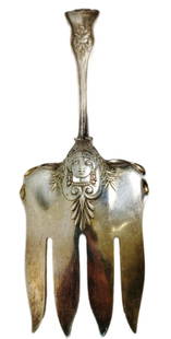 Unusual Large Tiffany & Co Sterling Silver Olympian Renaissance Egyptian Medallion Serving Fork: Title:Unusual Large Tiffany & Co Sterling Silver Olympian Renaissance Egyptian Medallion Serving Fork Description: Unusual Large Tiffany & Co Sterling Silver Olympian Renaissance Egyptian Medallion