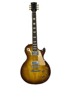 Gibson Les Paul Honey Sunburst Traditional Electric Guitar with Hard Case Hand Made in USA 2008: Described By: Sam CNX 1527 7801 Title: Gibson Les Paul Honey Sun Burst Traditional Electric Guitar with Hard Case Hand Made in USA 2008 Description: Absolutely stunning, legendary Gibson