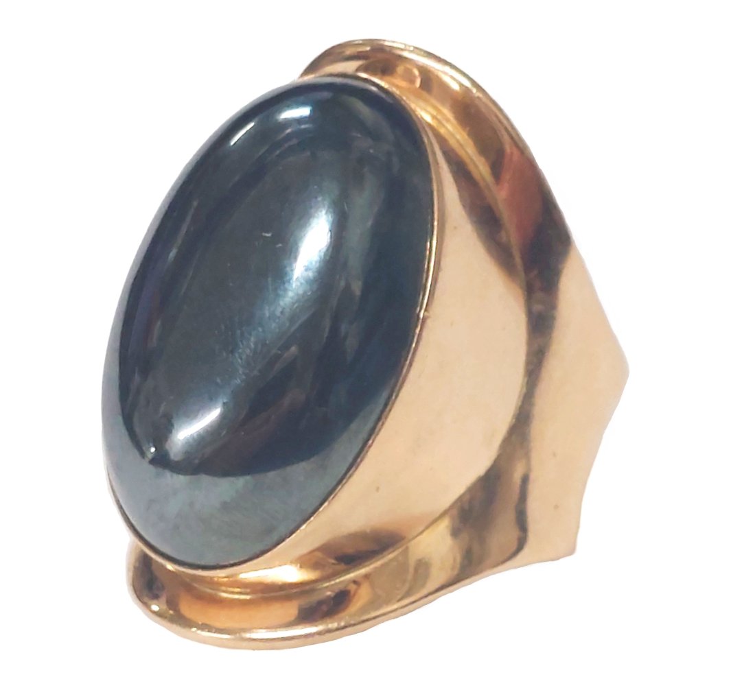 Signed Bent Knudsen Huge 14k Gold Hematite Denmark Modernist Designer One Of A Kind Unisex Ring: Title: Signed Bent Knudsen Huge 14k Gold Hematite Denmark Modernist Designer One Of A Kind Unisex Statement Ring Description: A bold yet classic statement ring made in 14k gold featuring a huge caboc