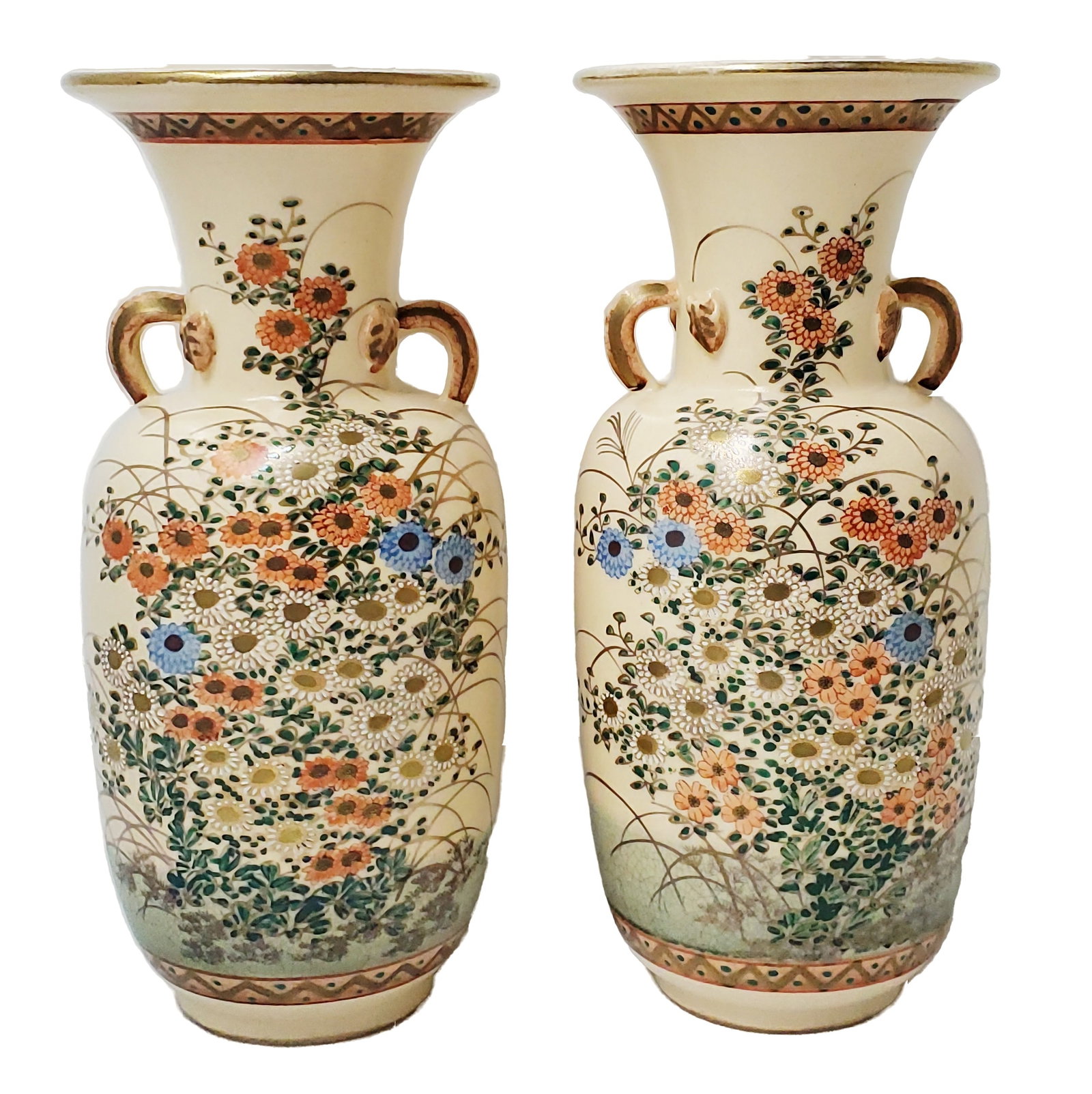 Japanese Satsuma Moriage Signed Handled Pottery Vase Pair Floral Bouquet (1 of 6)